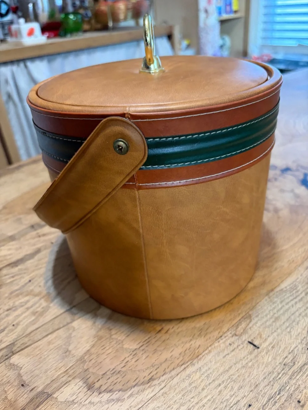Vintage Georges Briard Faux Leather Ice Bucket – Mid-Century Barware 🍸🧊